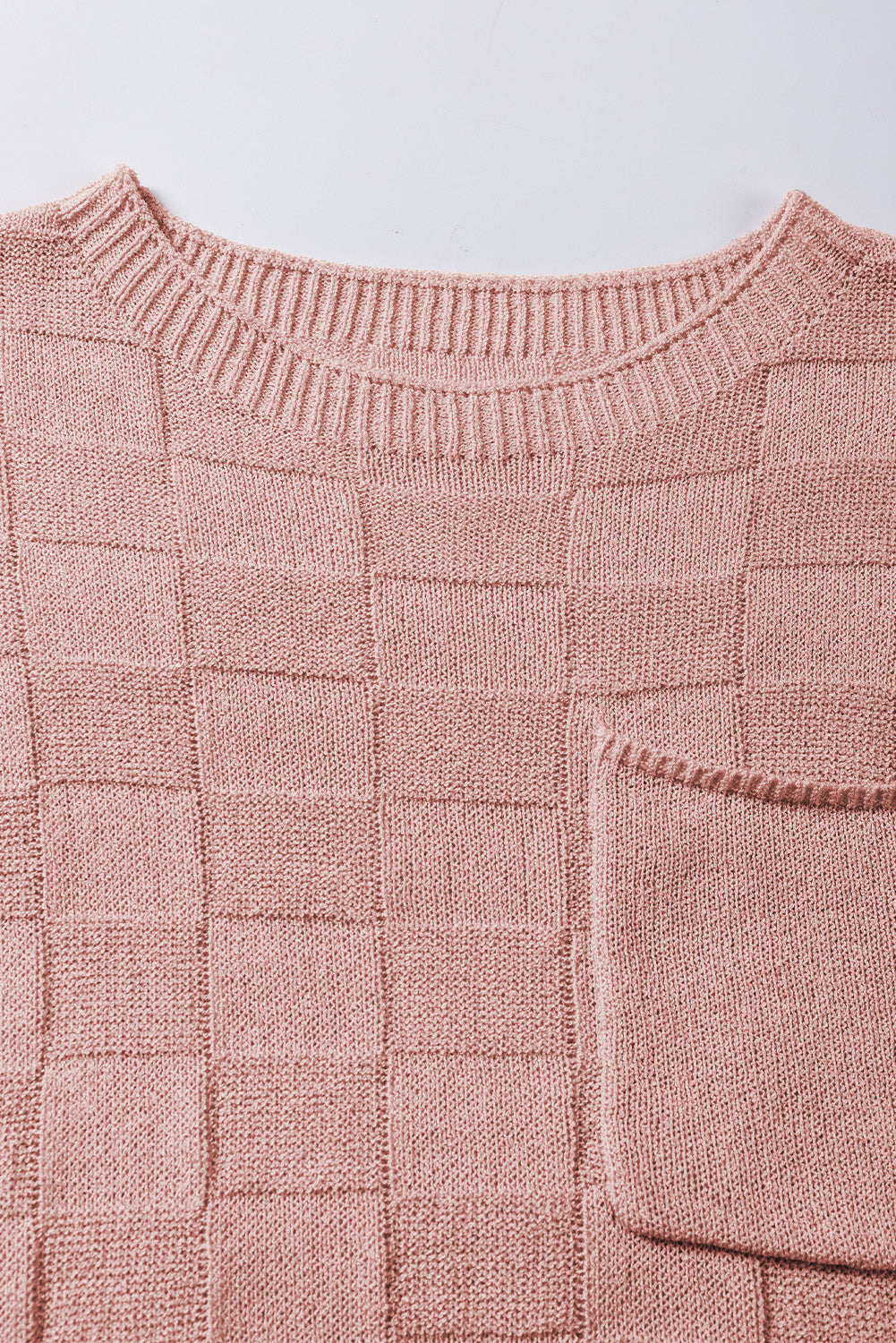 Kurzarmpullover mit gitterstruktur in staubigem rosa