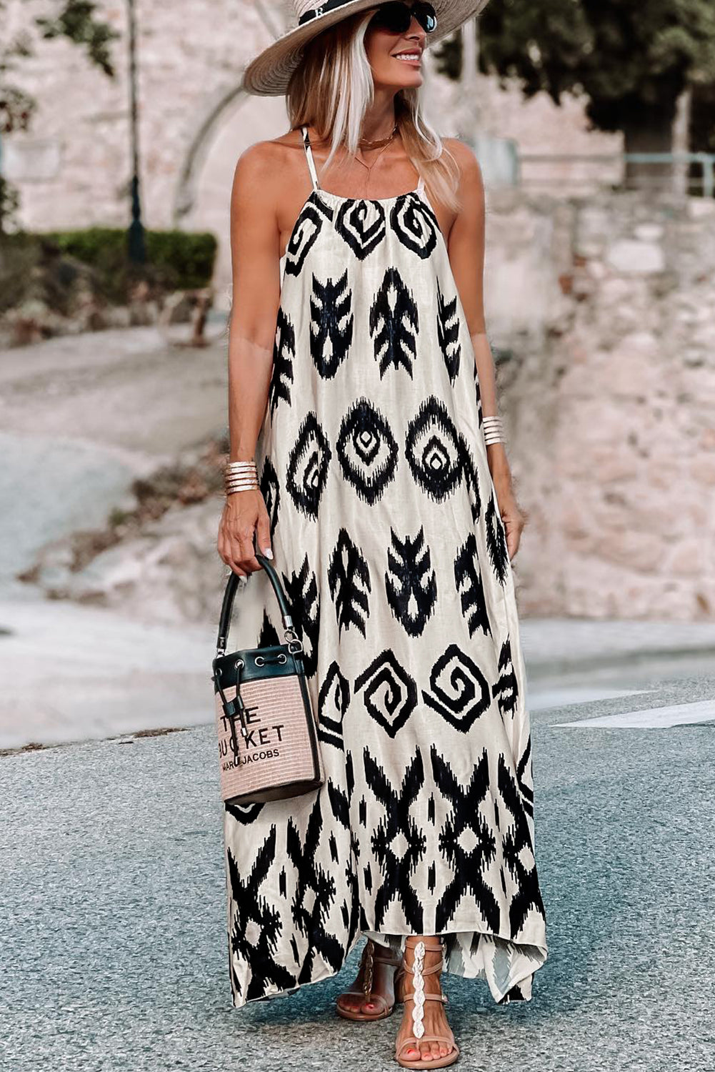 Schwarzes Western Azteken bedrucktes Sommerkleid für den Urlaub