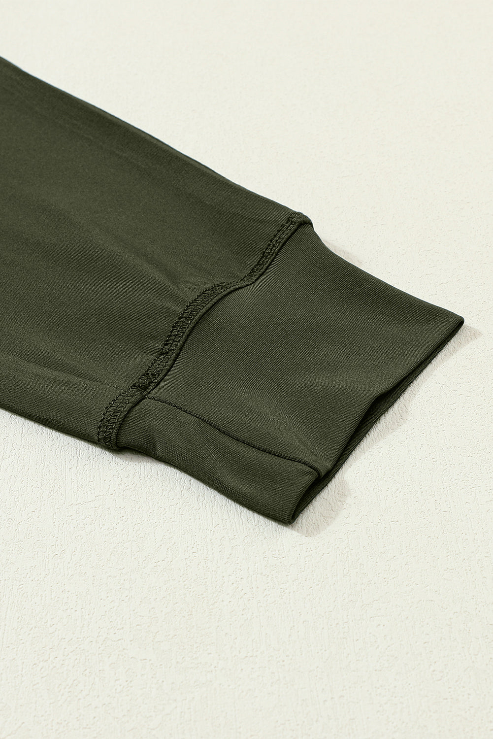 Moosgrüne jogginghose mit kordelzug an der taille