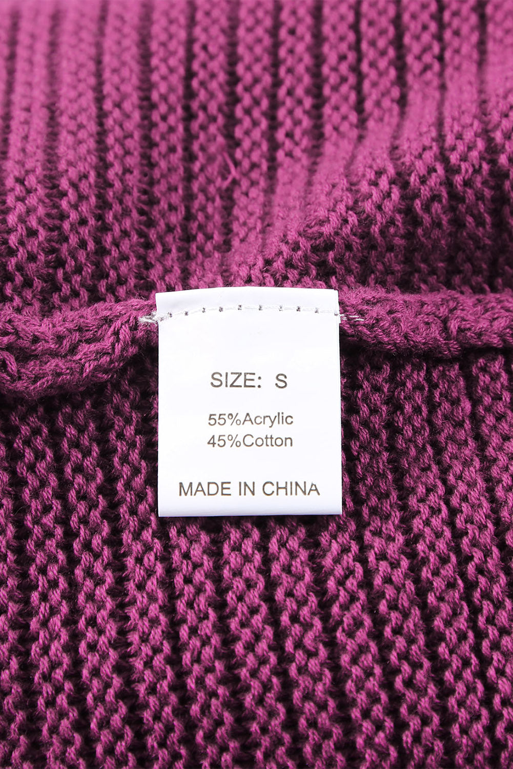 Kapuzenpullover mit v-ausschnitt und gerippter schulterpartie