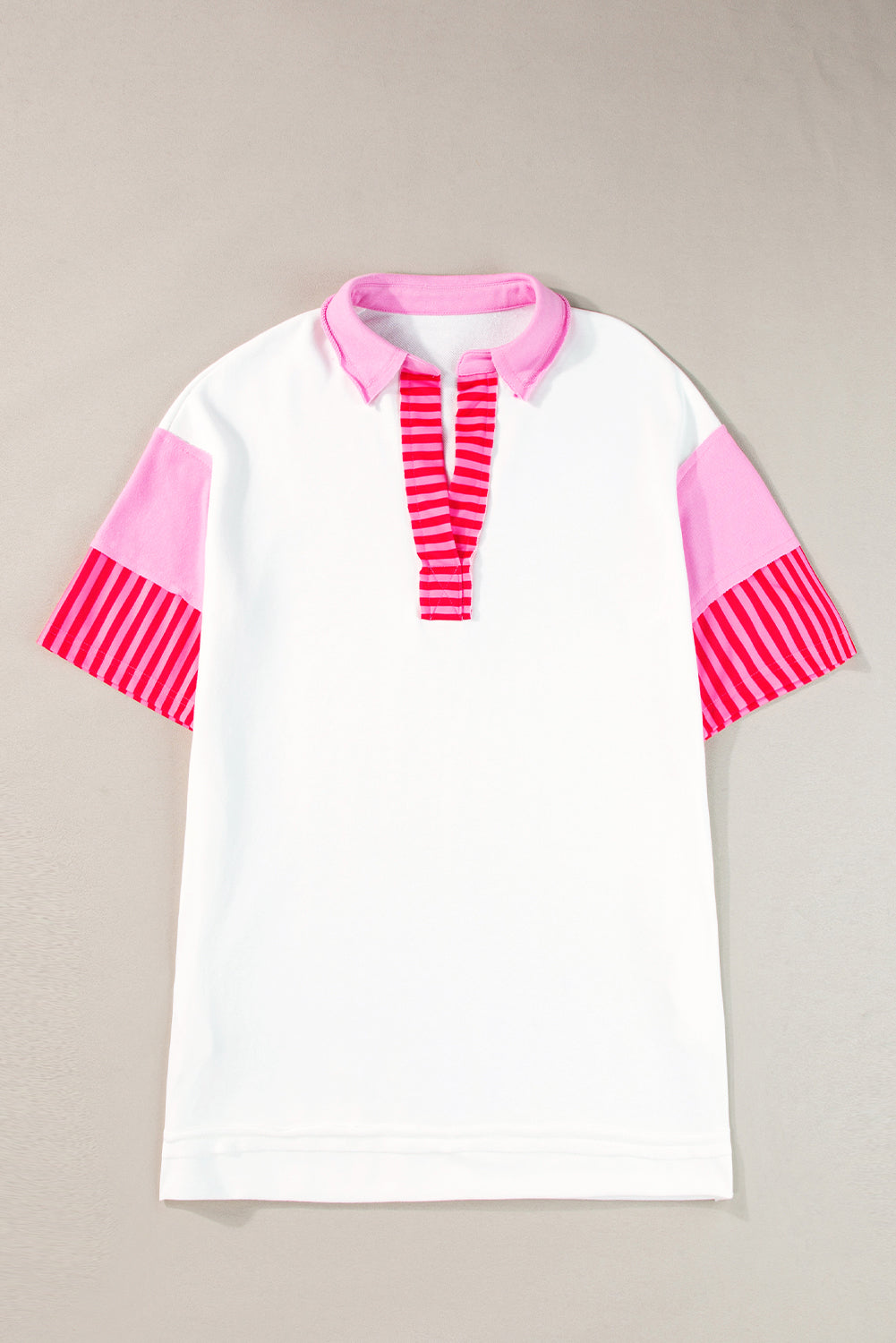 Weißes gestreiftes colorblock patchwork kurzarm-t-shirt-kleid