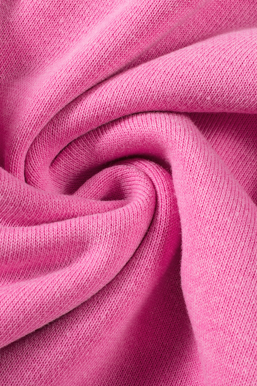 Bonbon sweatshirt-kleid mit viertelreißverschluss und kapuzenärmel