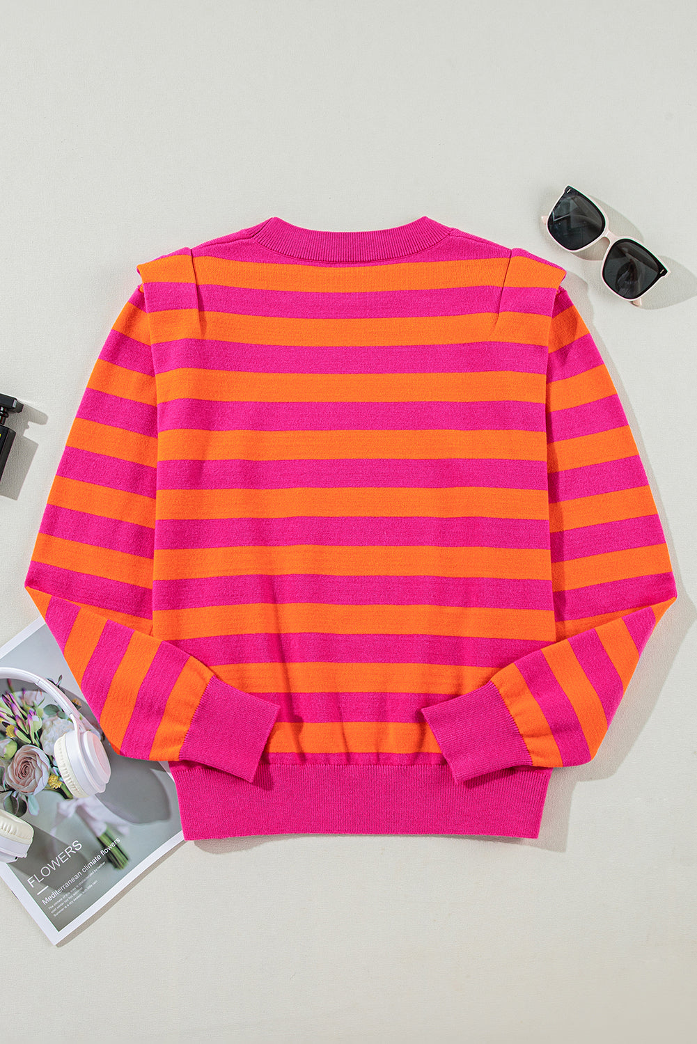 Rose stripe schulterpolster rundhals-pullover