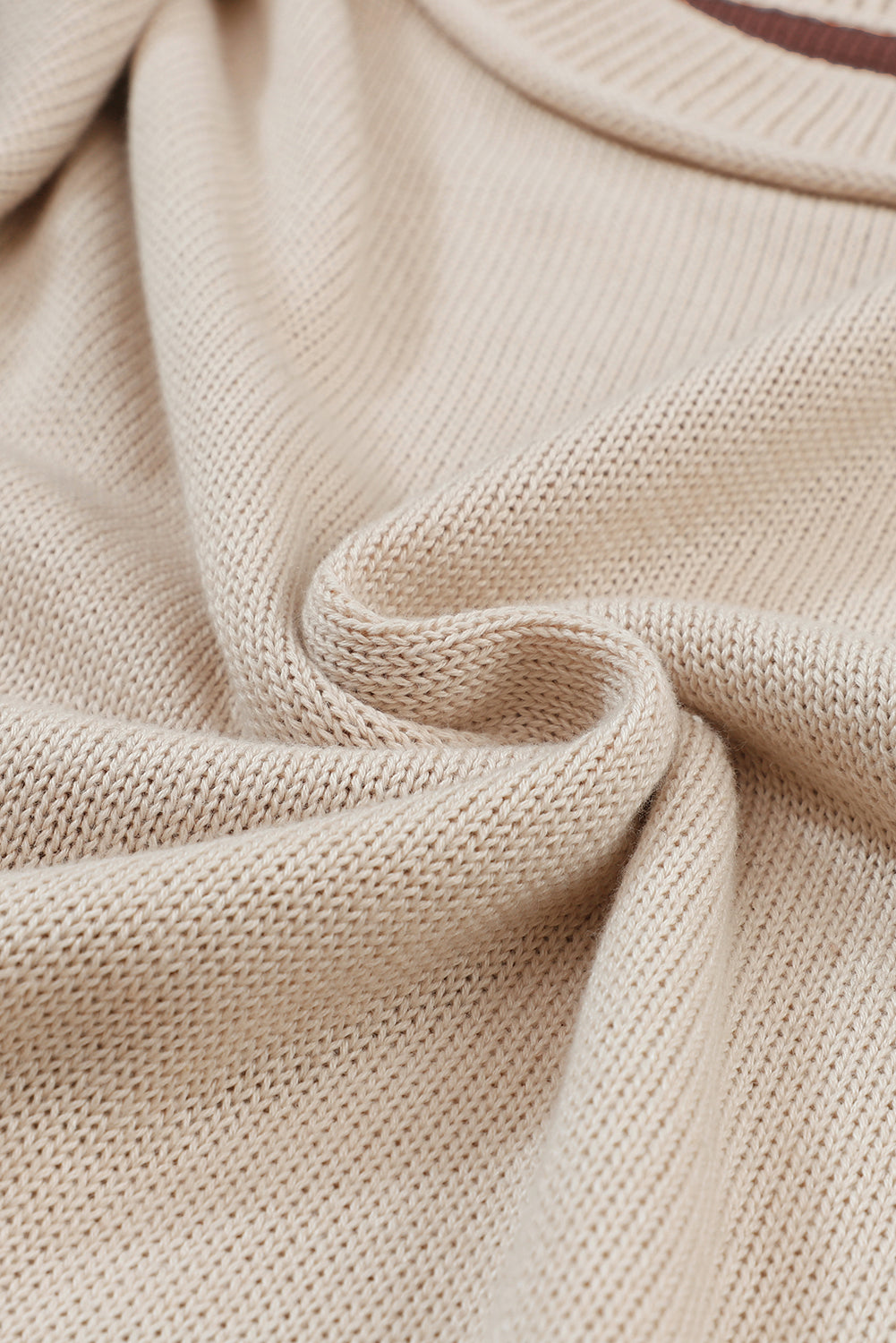 Kaffee colorblock pullover mit gerippten ärmeln und zierleisten