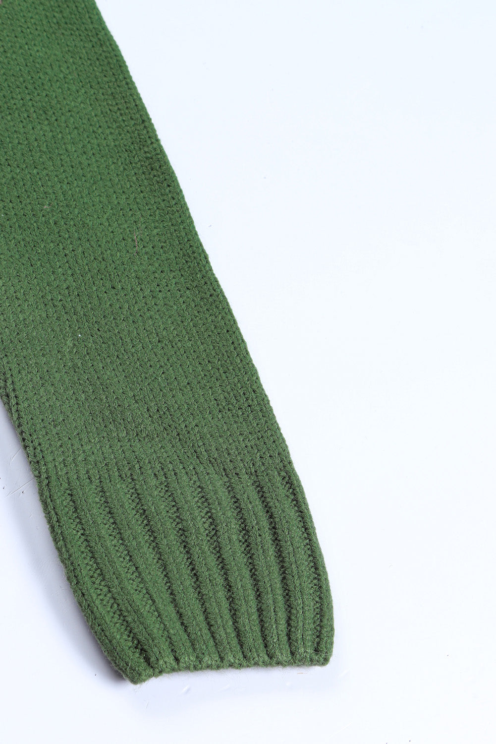Grün fronttaschen knöpfe strukturierte strickjacke