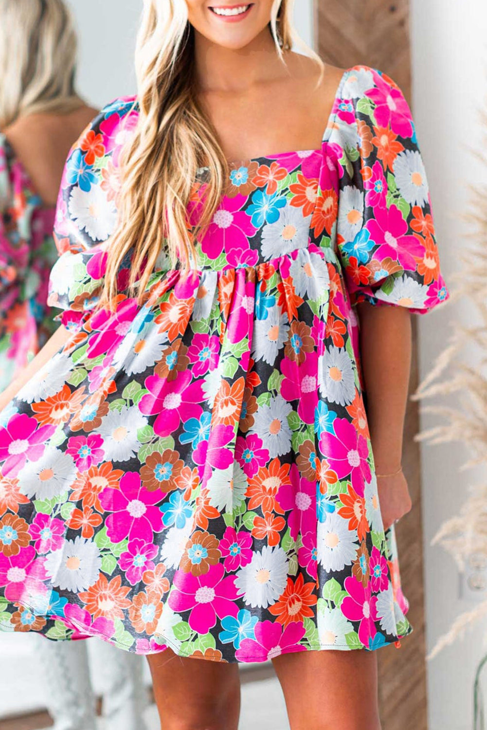 Rose floral print quadratischer ausschnitt kurzes kleid mit puffärmeln