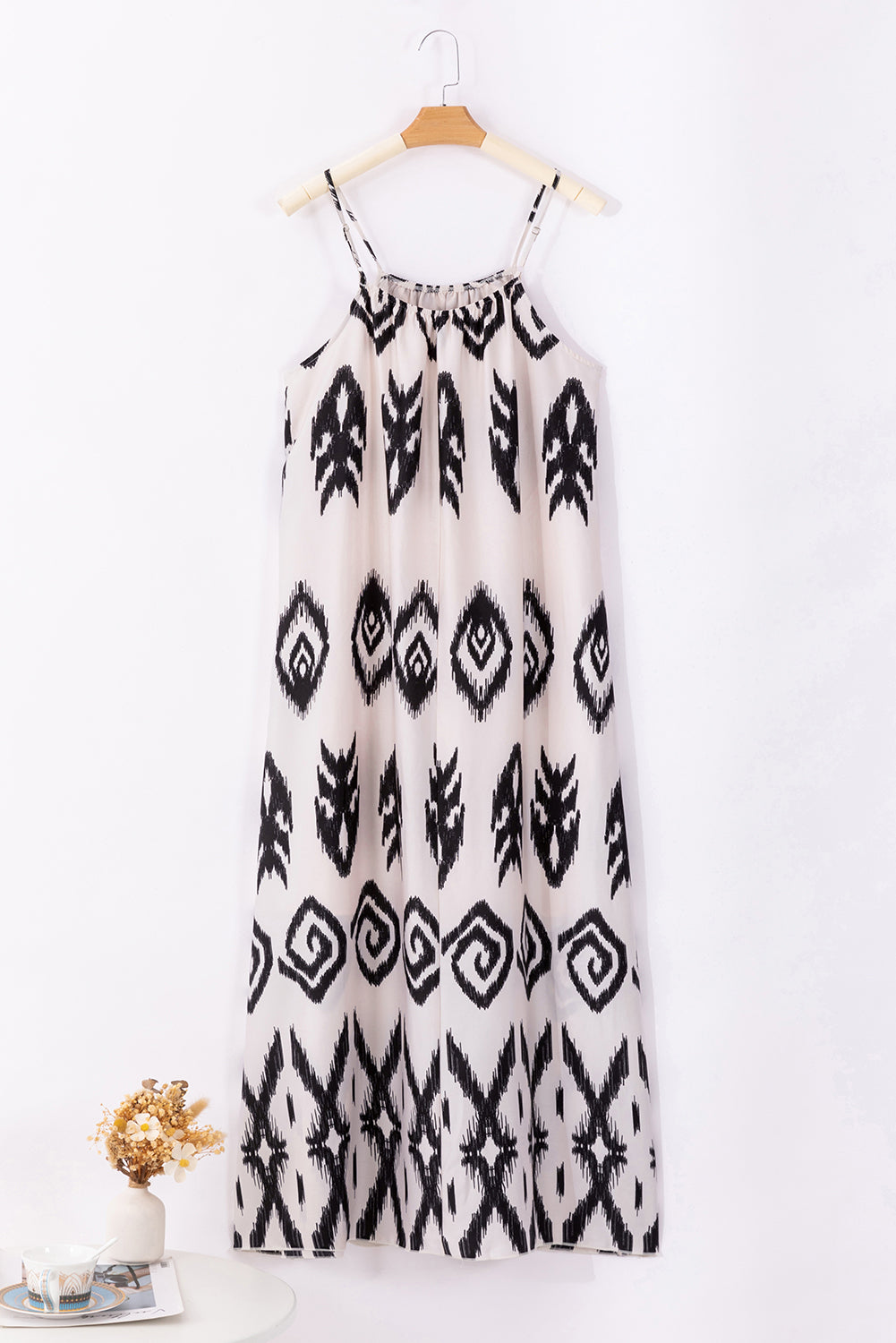 Schwarzes Western Azteken bedrucktes Sommerkleid für den Urlaub