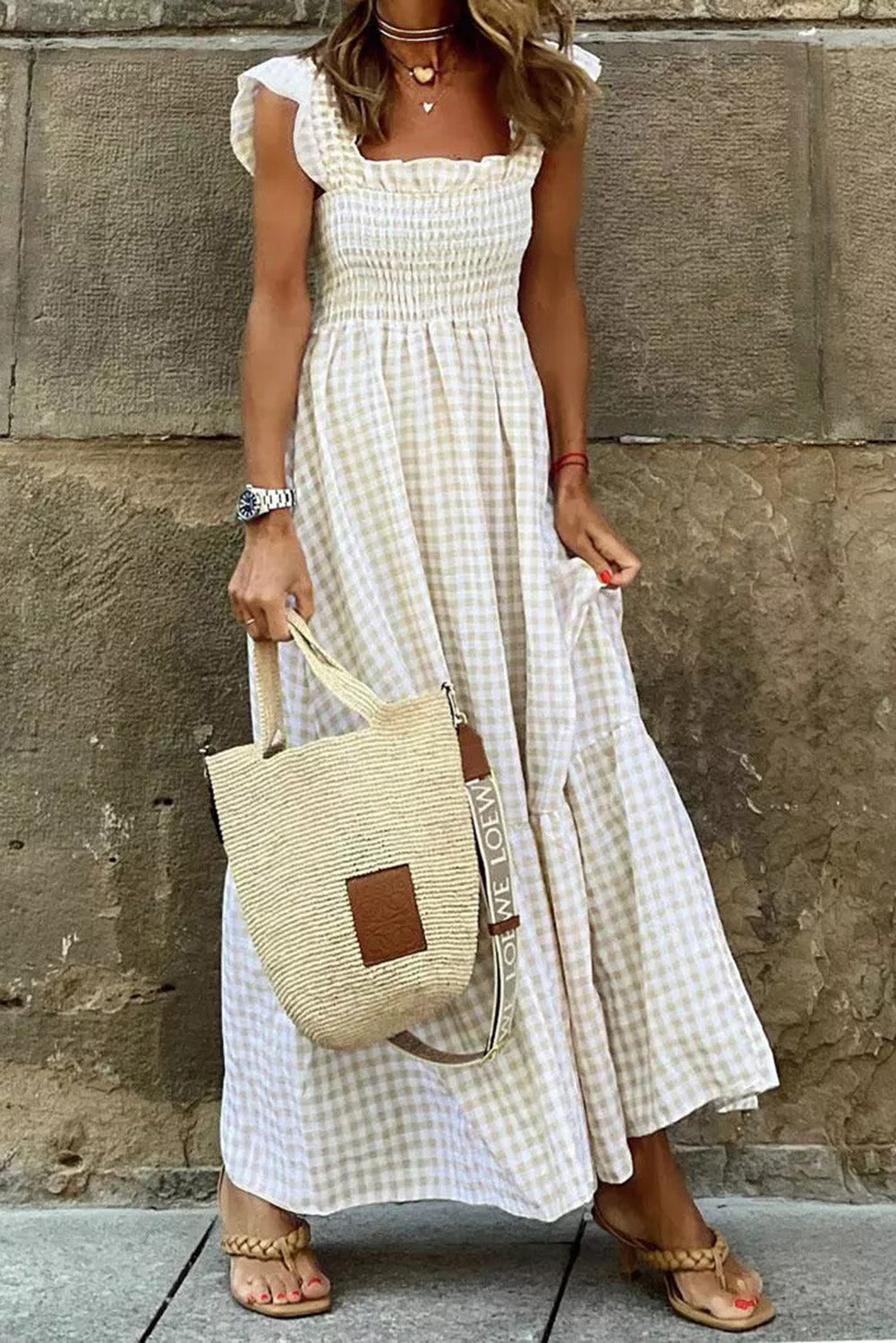 Khaki kariertes Maxikleid mit gerafften Ärmeln und Smokings