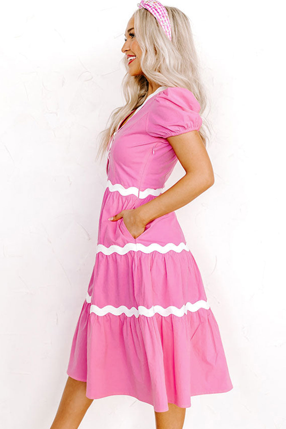 Bonbon-Ric-Rac-Besatz kurzes Midikleid mit fließenden Puffärmeln