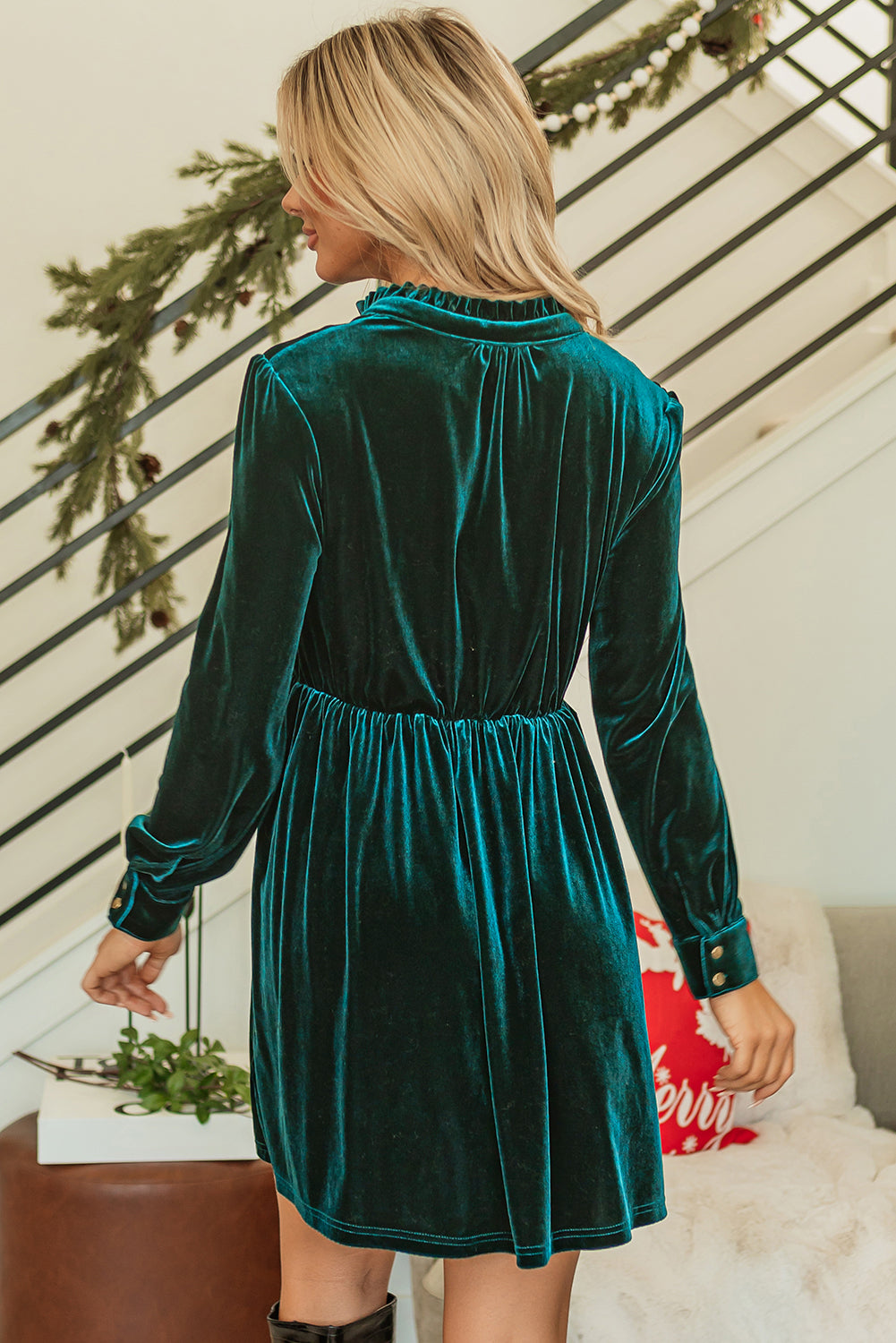 Skobeloff minikleid aus samt mit geraffter knopfleiste