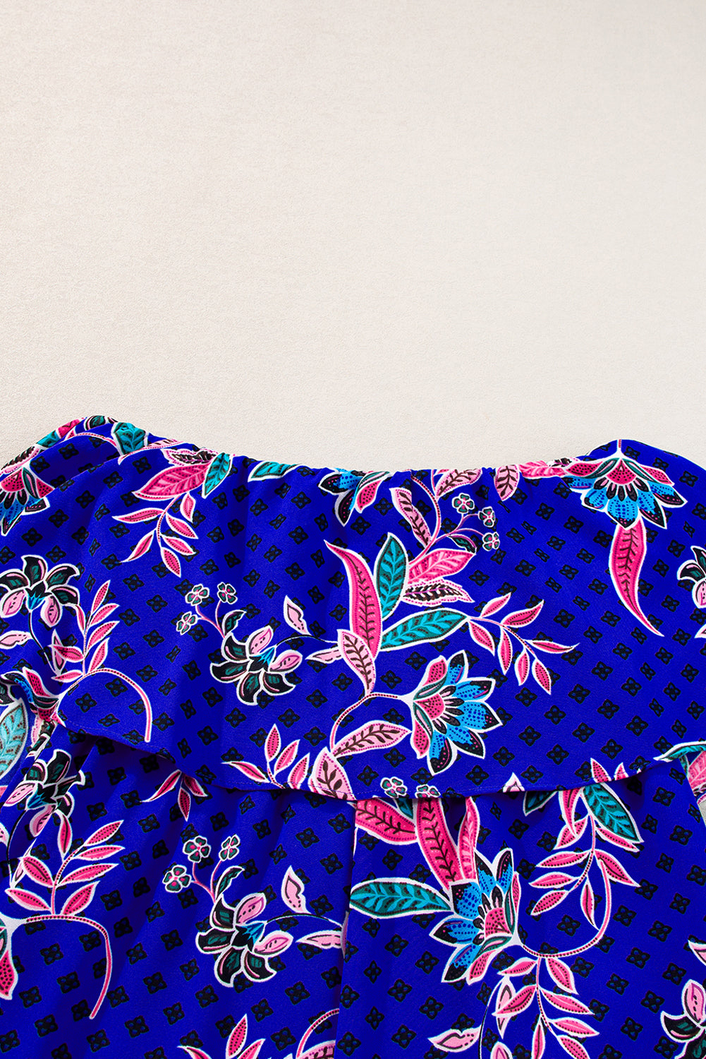 Blue mix tropical print trägerloser geraffter jumpsuit