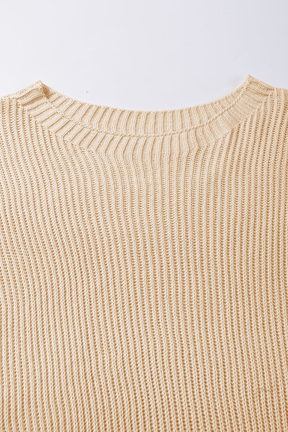 Apricot kurzarm pullover mit seitenschlitz in übergröße