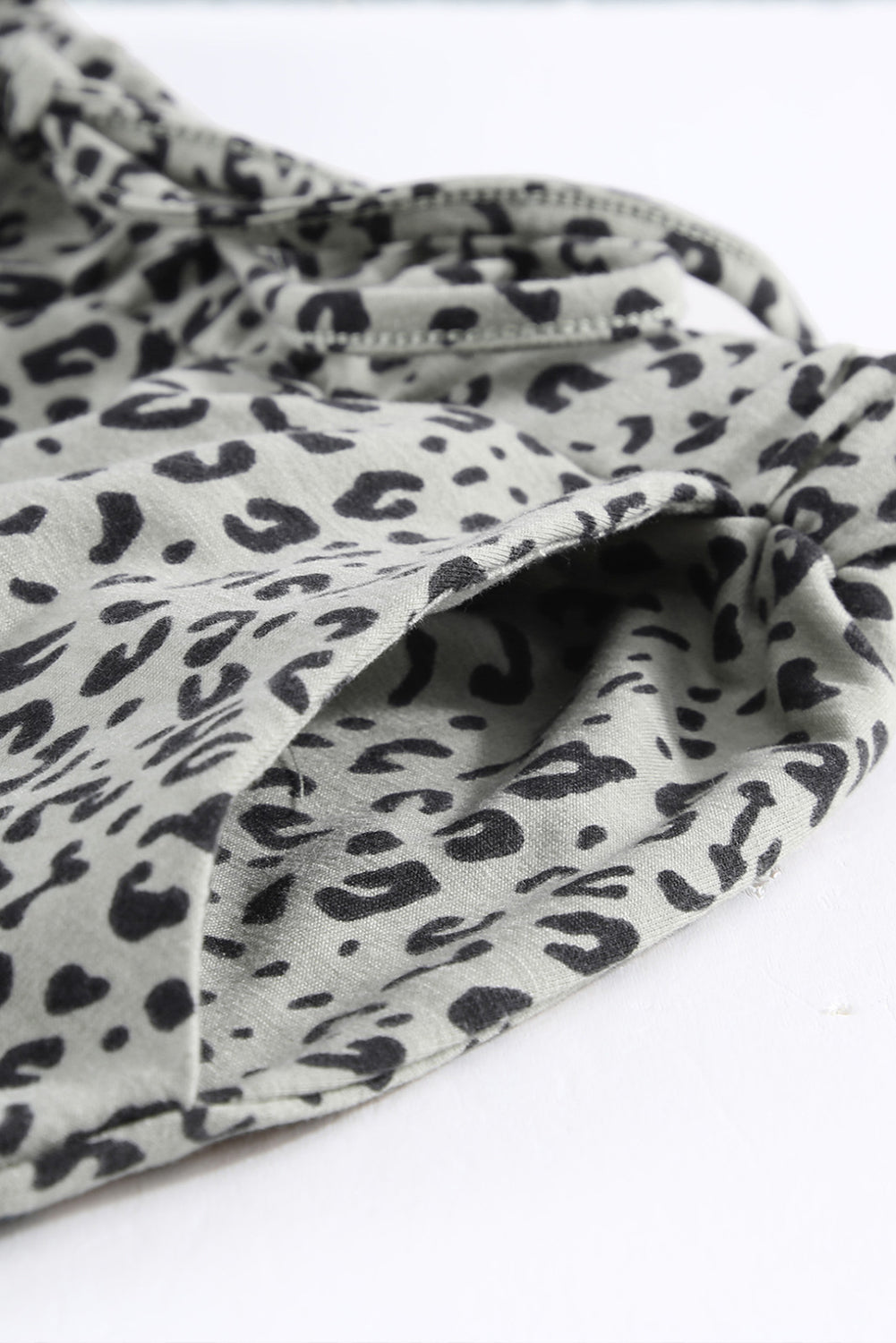Khaki breezy leopard jogginghose