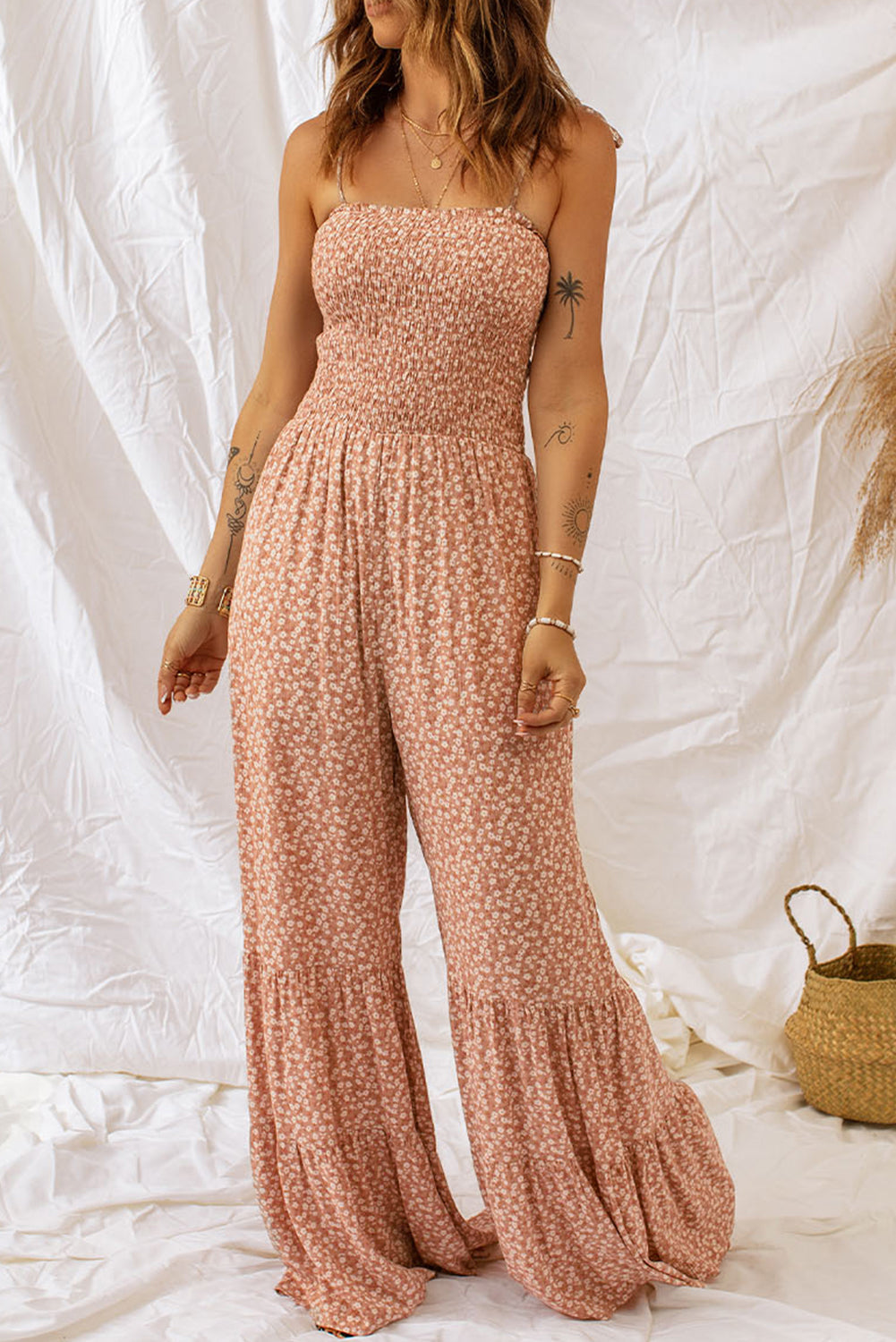 Khaki dünne träger gesmoktes oberteil weites bein floral jumpsuit