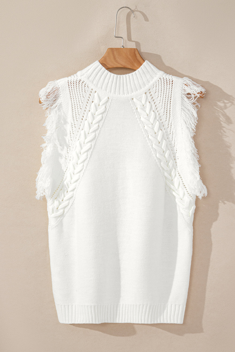 Weißer gewebter ärmelloser pullover mit quastenausschnitt weste