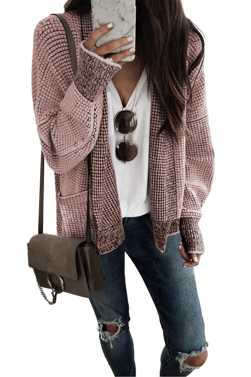 Rosa strickjacke mit waffelstrick und übergroßem kragen