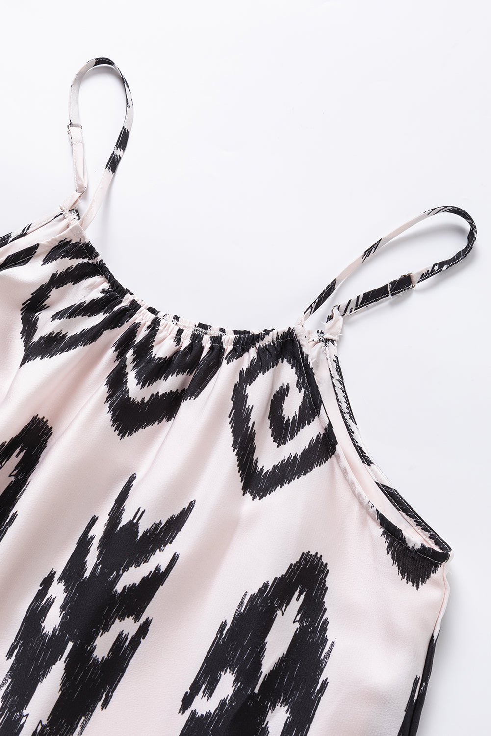 Schwarzes Western Azteken bedrucktes Sommerkleid für den Urlaub