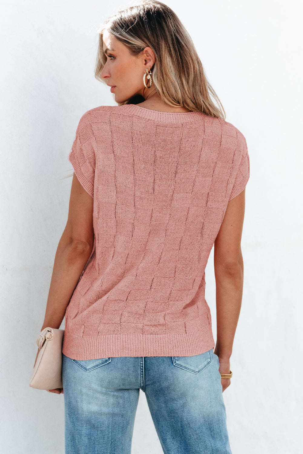Kurzarmpullover mit gitterstruktur in staubigem rosa
