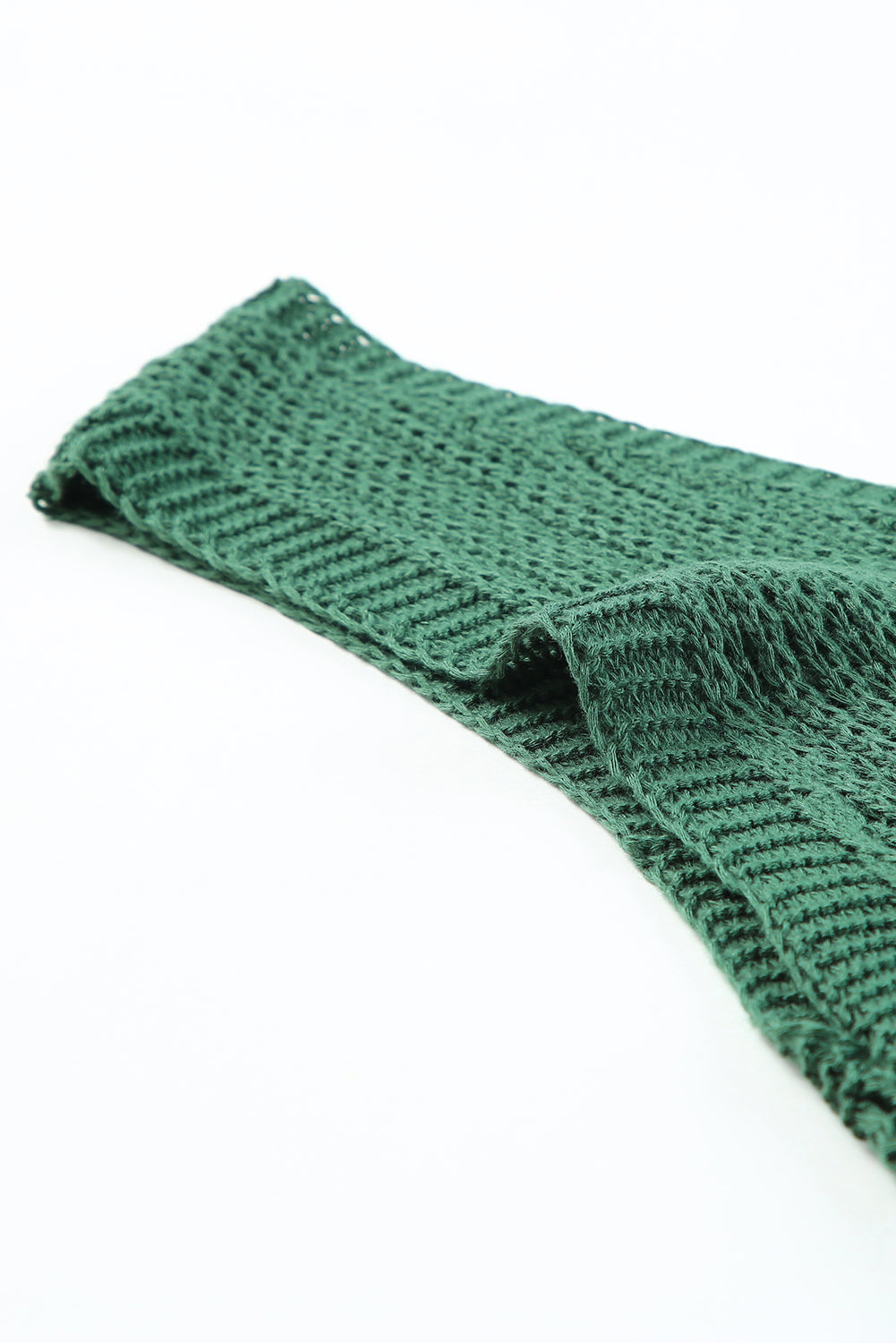 Grünes hohlgestricktes tank-top mit v-ausschnitt