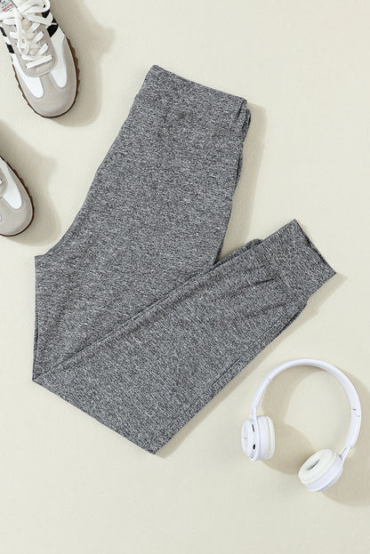 Graue jogginghose mit kordelzug an der taille