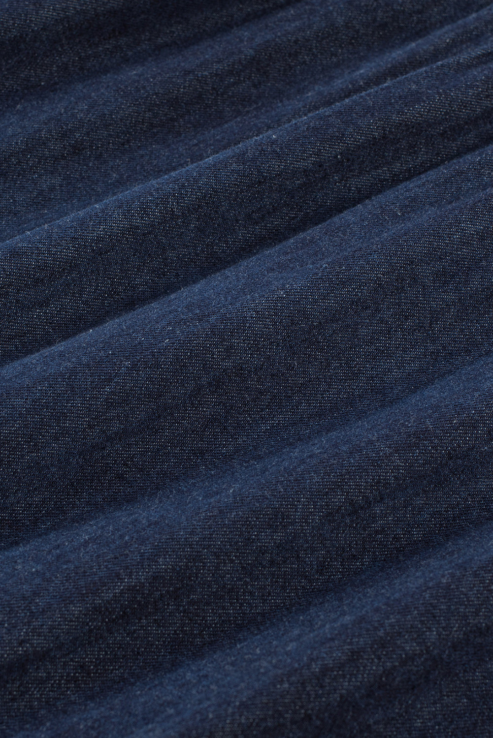 Ärmelloses, gestuftes Maxikleid aus Chambray in echtem Petrol