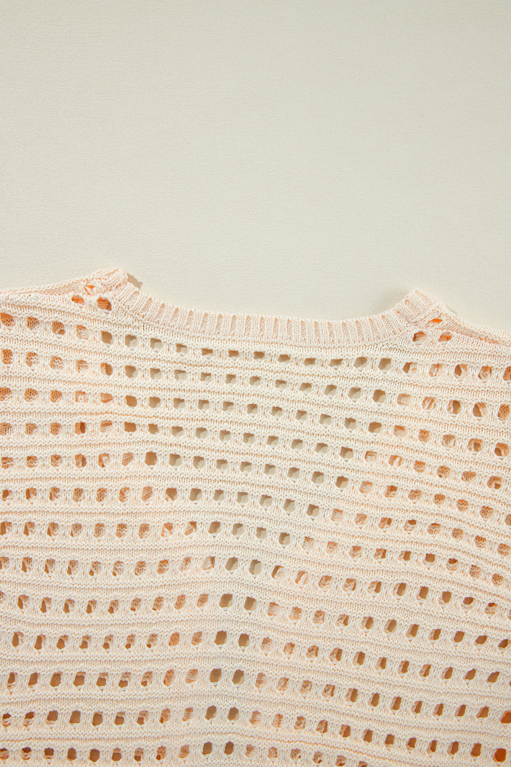 Aprikosenfarbener, offen gestrickter duster cardigan