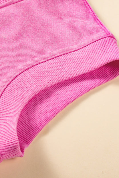 Bonbon sweatshirt-kleid mit viertelreißverschluss und kapuzenärmel