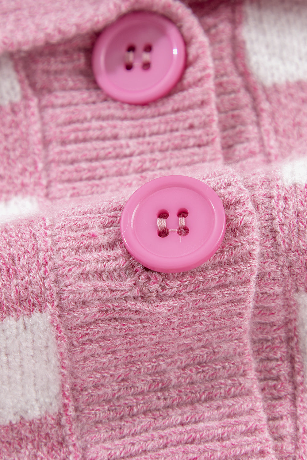 Rosa karierter knöpfe kragen v-ausschnitt drop shoulder pullover