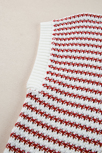 Rot gestreifte, gerippte weste mit lockerer passform und gestricktem pullover