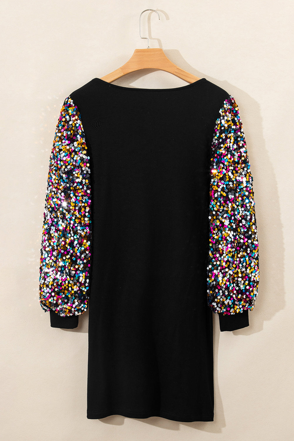 Schwarzes pailletten-läufer-ärmel u-ausschnitt mini-pullover-kleid