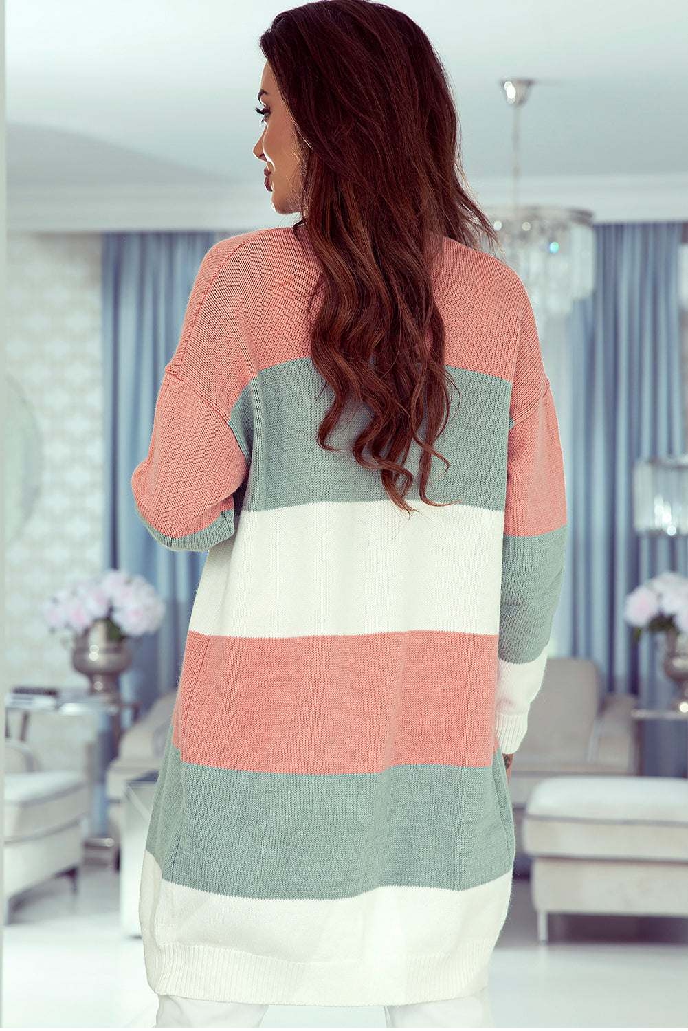 Grüner colorblock-streifen-cardigan mit offener vorderseite