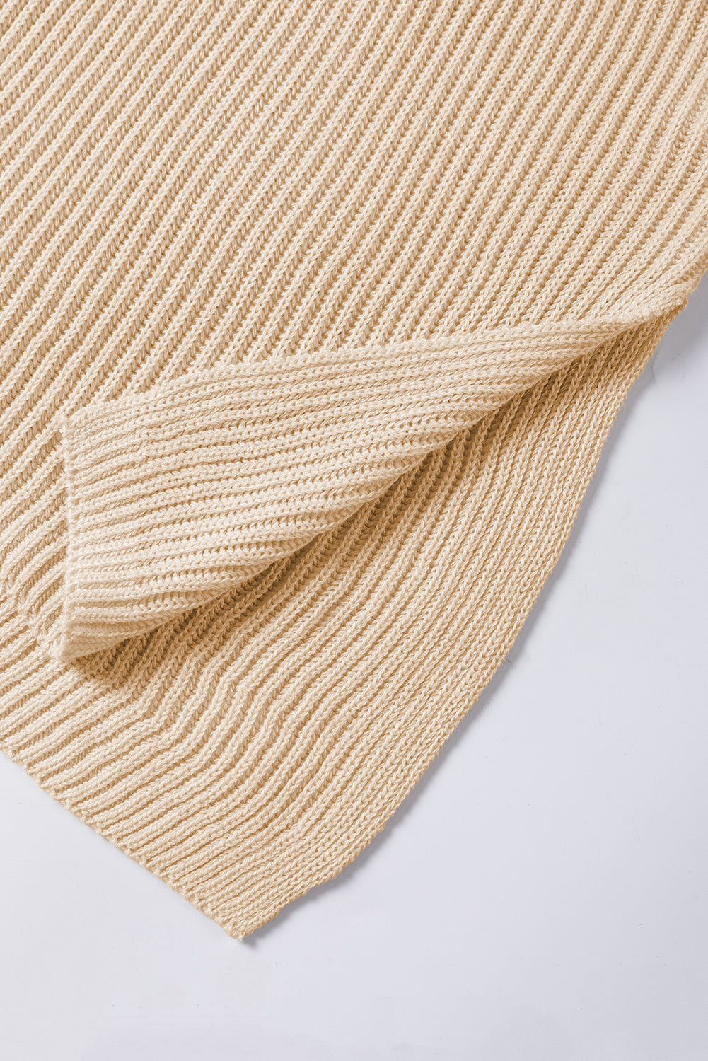 Apricot kurzarm pullover mit seitenschlitz in übergröße