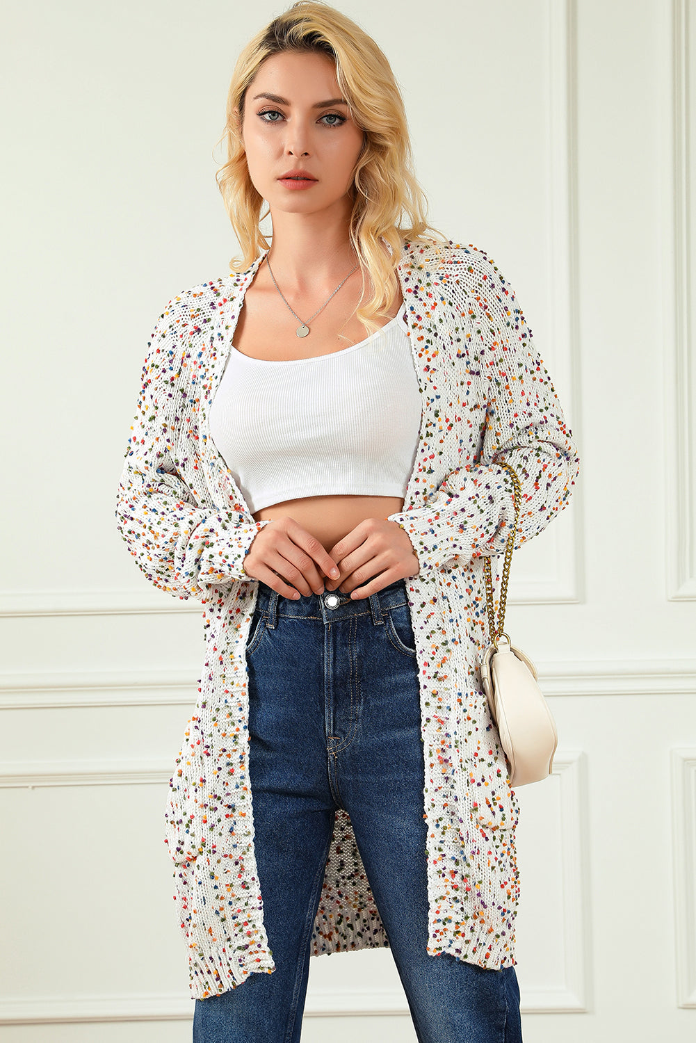 Weiße regenbogen-popcorn-sprenkel strickjacke mit offener vorderseite