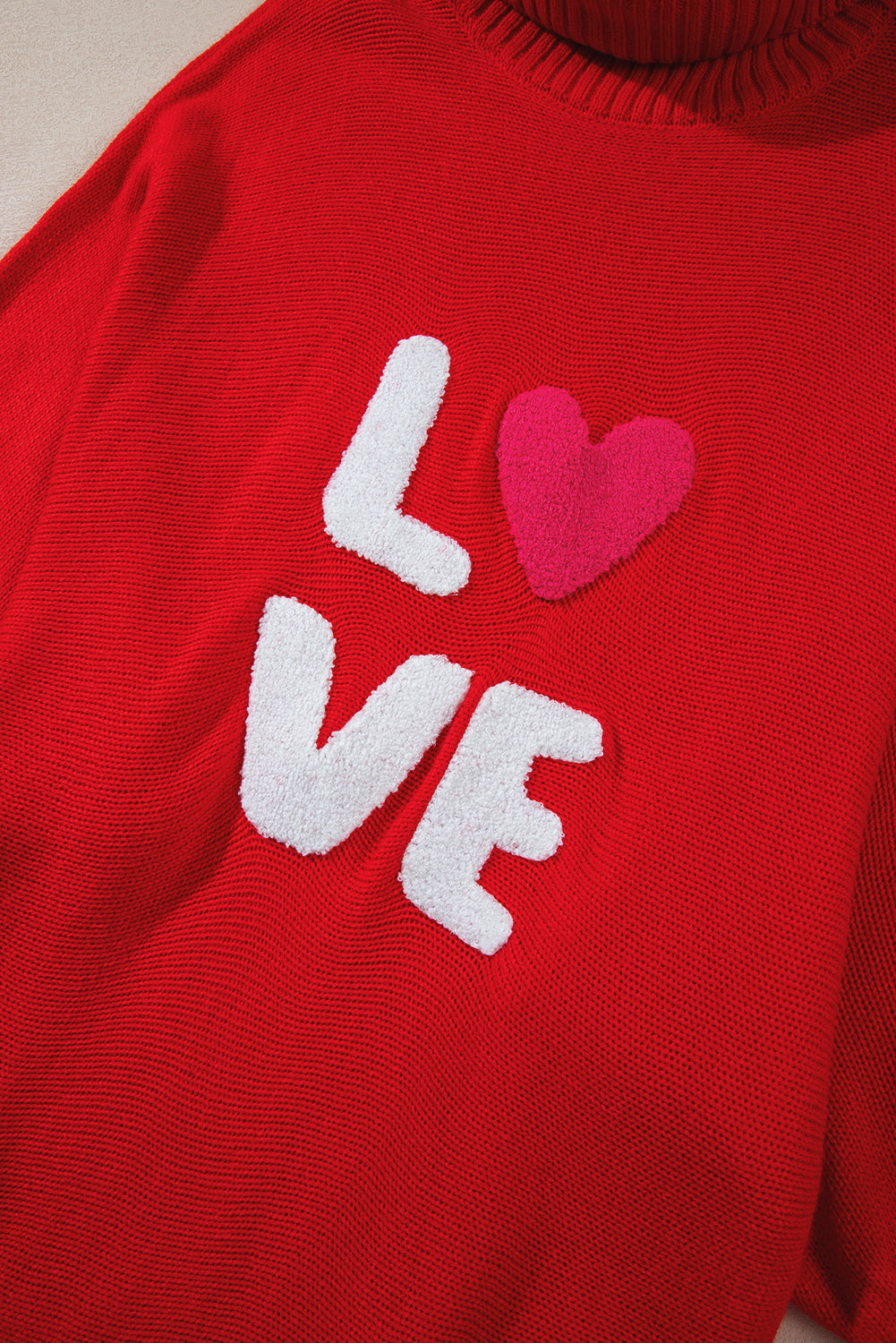 Racing red valentine love letter stickerei high neck pullover