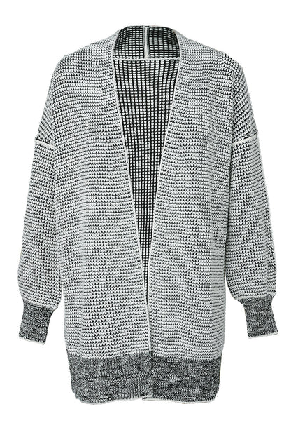 Graue karierte strickjacke mit offener vorderseite