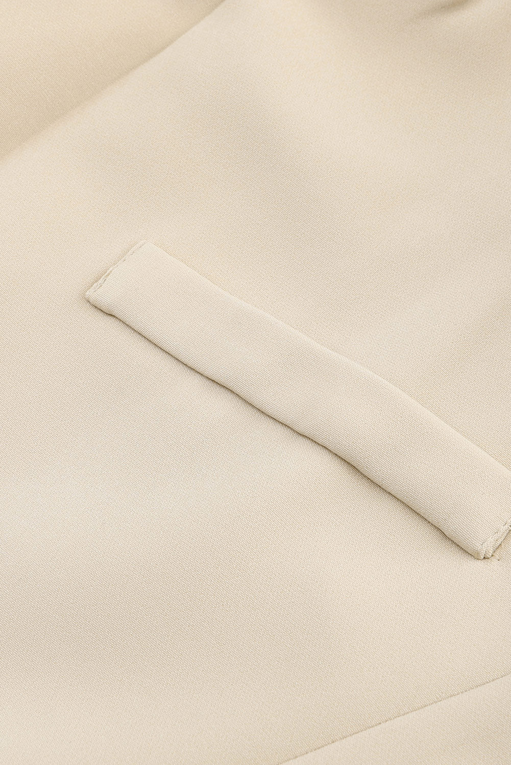Aprikosenfarbener weste-blazer mit revers und einem knopf
