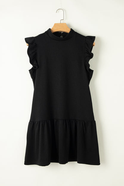 Schwarzes shiftkleid mit rundhalsausschnitt und flatterärmeln