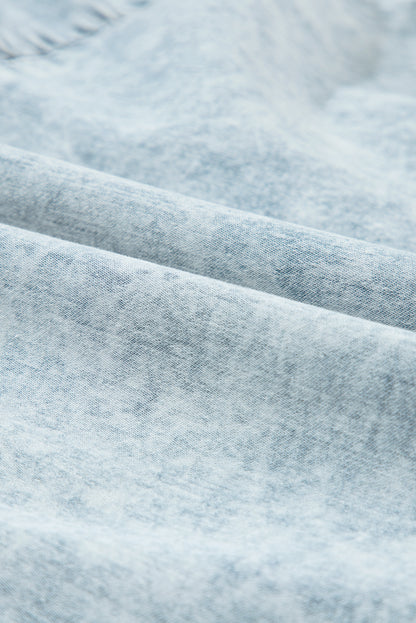 Dunkelblaues acid wash retro denim kleid mit halben ärmeln