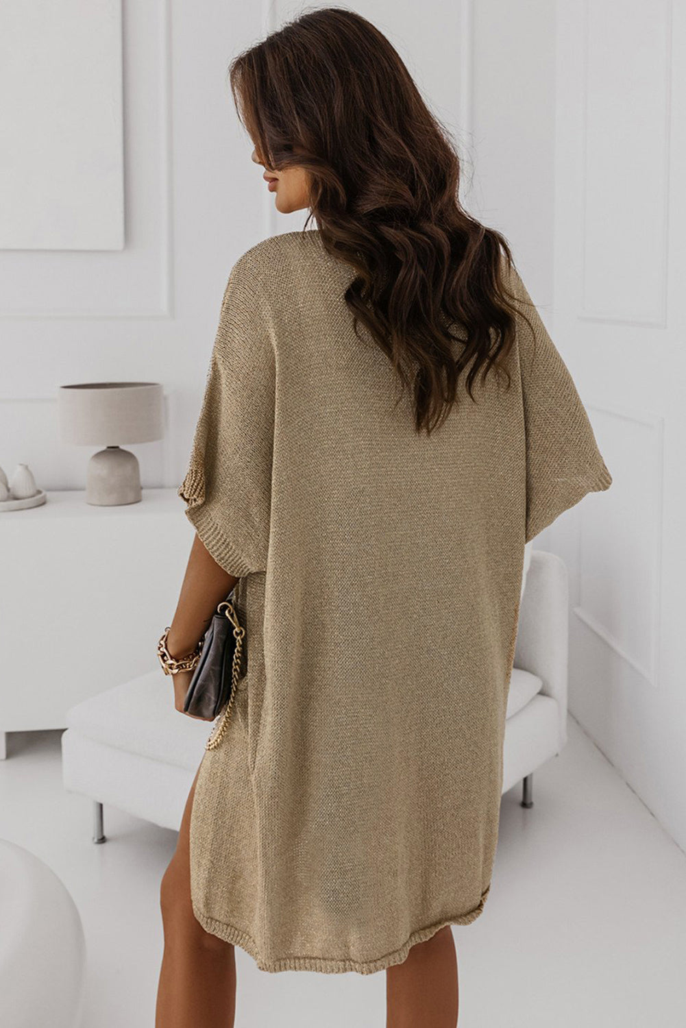 Khakifarbene dolman strickjacke mit halben ärmeln und taschen