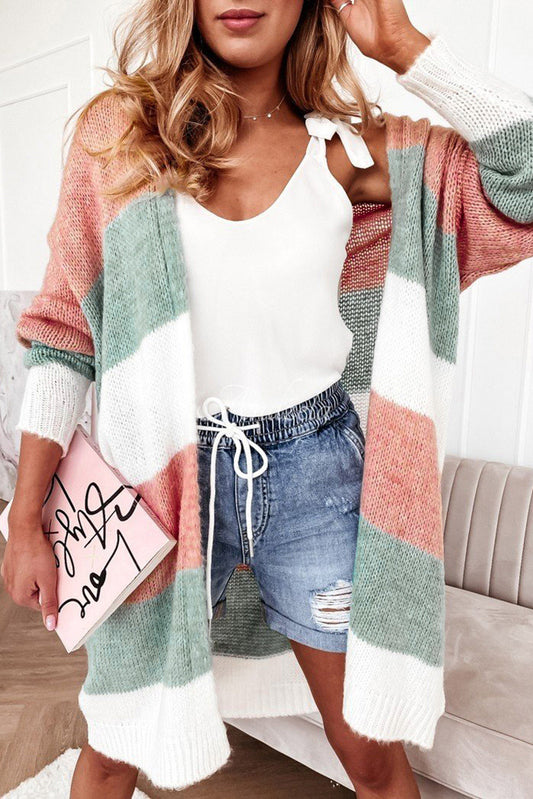 Grüner colorblock-streifen-cardigan mit offener vorderseite