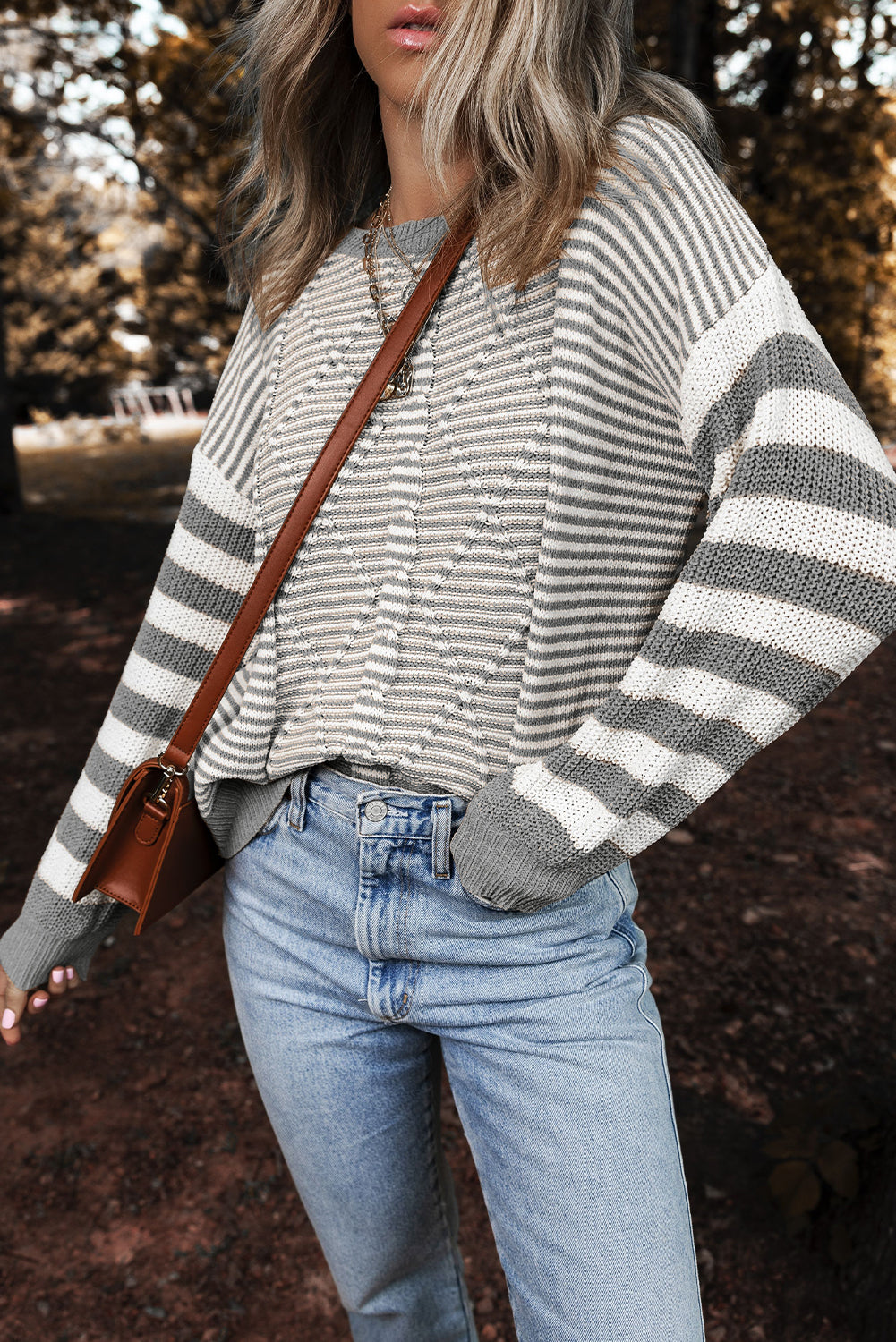 Grau gestreift geometrisch strukturiert drop shoulder pullover