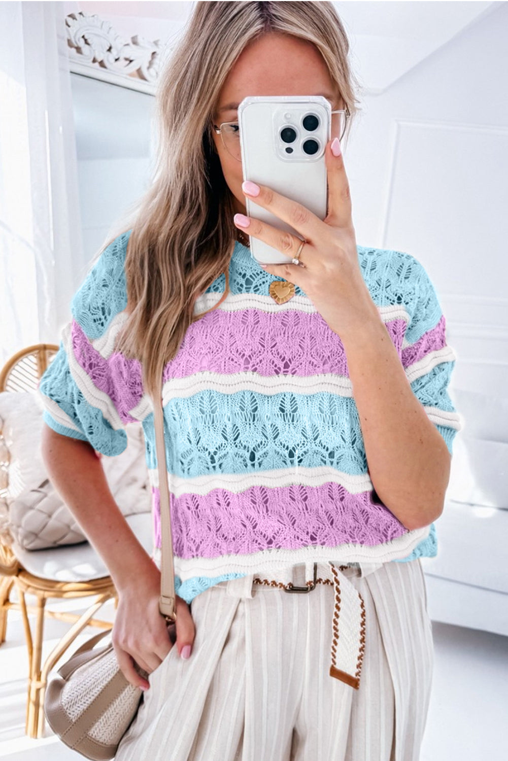 Lila streifen farbe block hollow out crochet halbe ärmel pullover