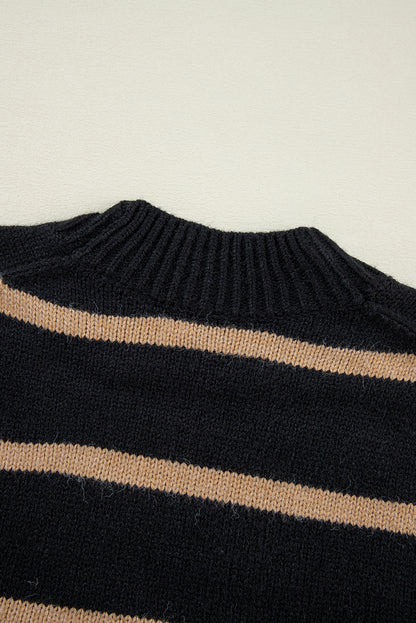Schwarzer gestreifter, geknöpfter v-ausschnitt, lockere strickjacke mit hängenden schultern