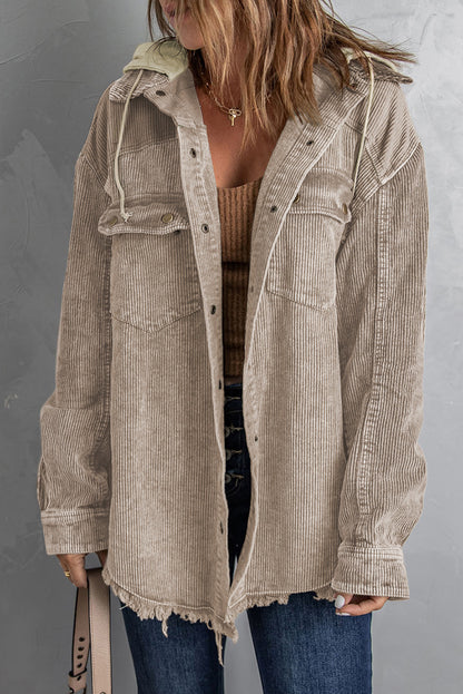 Khakifarbene patchwork-kapuzenjacke aus cord