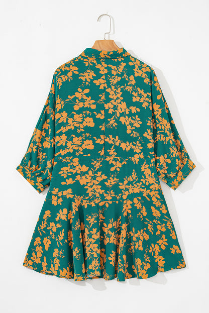Grüner blumendruck kordelzug tunika kurzes kleid