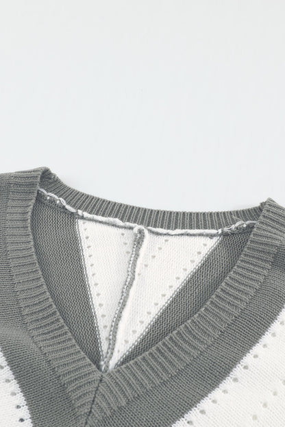 Grauer gestreifter colorblock v-ausschnitt strickpullover