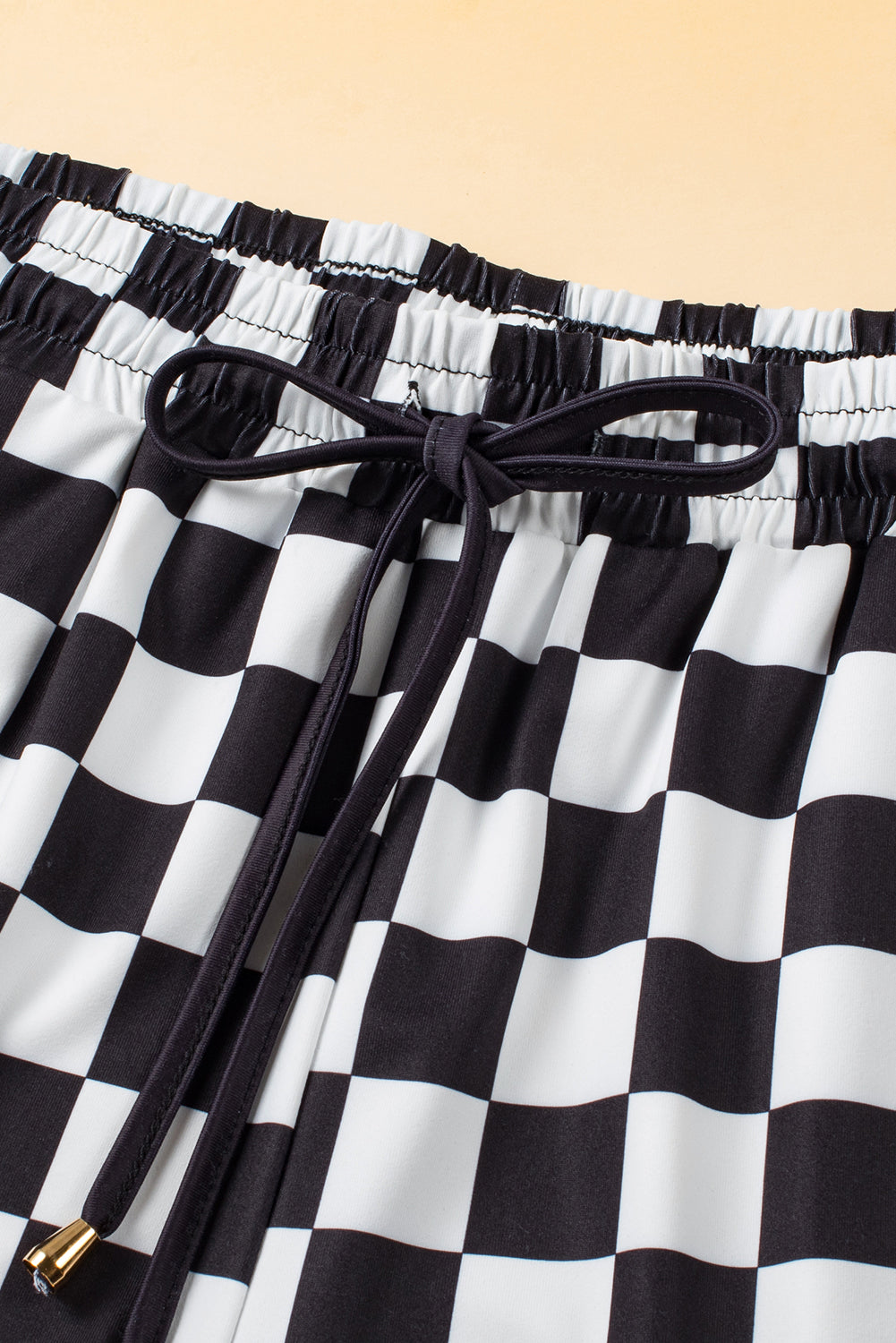 Schwarz karierte Shorts mit elastischer Taille und Kordelzug