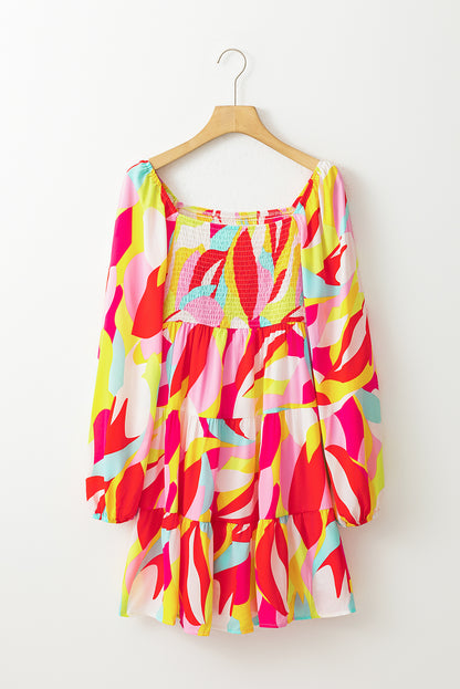 Abstraktes kleid mit puffärmel und quadratischem halsausschnitt in mehreren farben