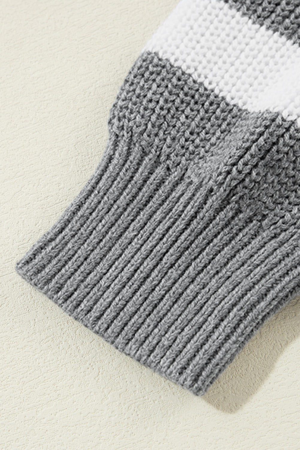 Grau gestreift geometrisch strukturiert drop shoulder pullover