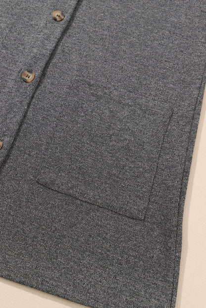 Strickjacke mit taschen und knopfleiste in grauem heidekraut